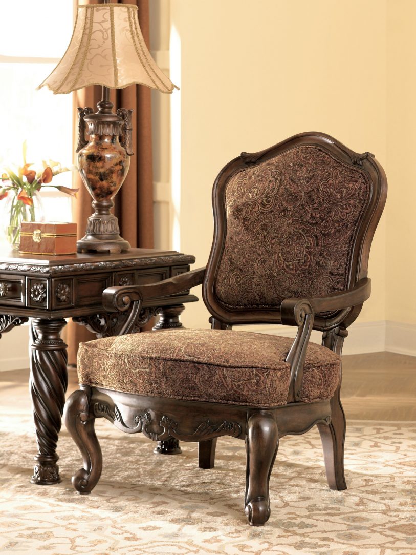 13 Of The Best Tuscan Furniture Items For Your Dream Tuscan Villa   Tuscan Armchair  813x1083 