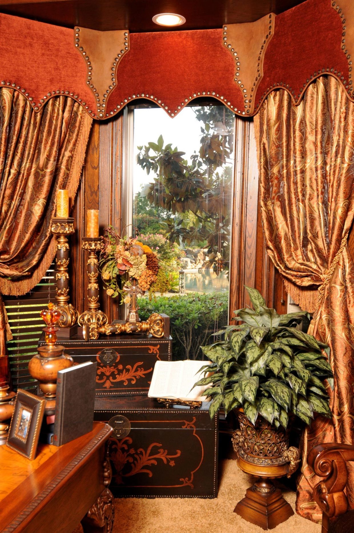 12 Luxurious Tuscan Draperies Ideas For Your Tuscany Dream Home ...